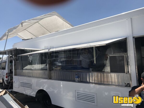1995 Step Van Kitchen Food Truck All-purpose Food Truck Exhaust Hood California Diesel Engine for Sale