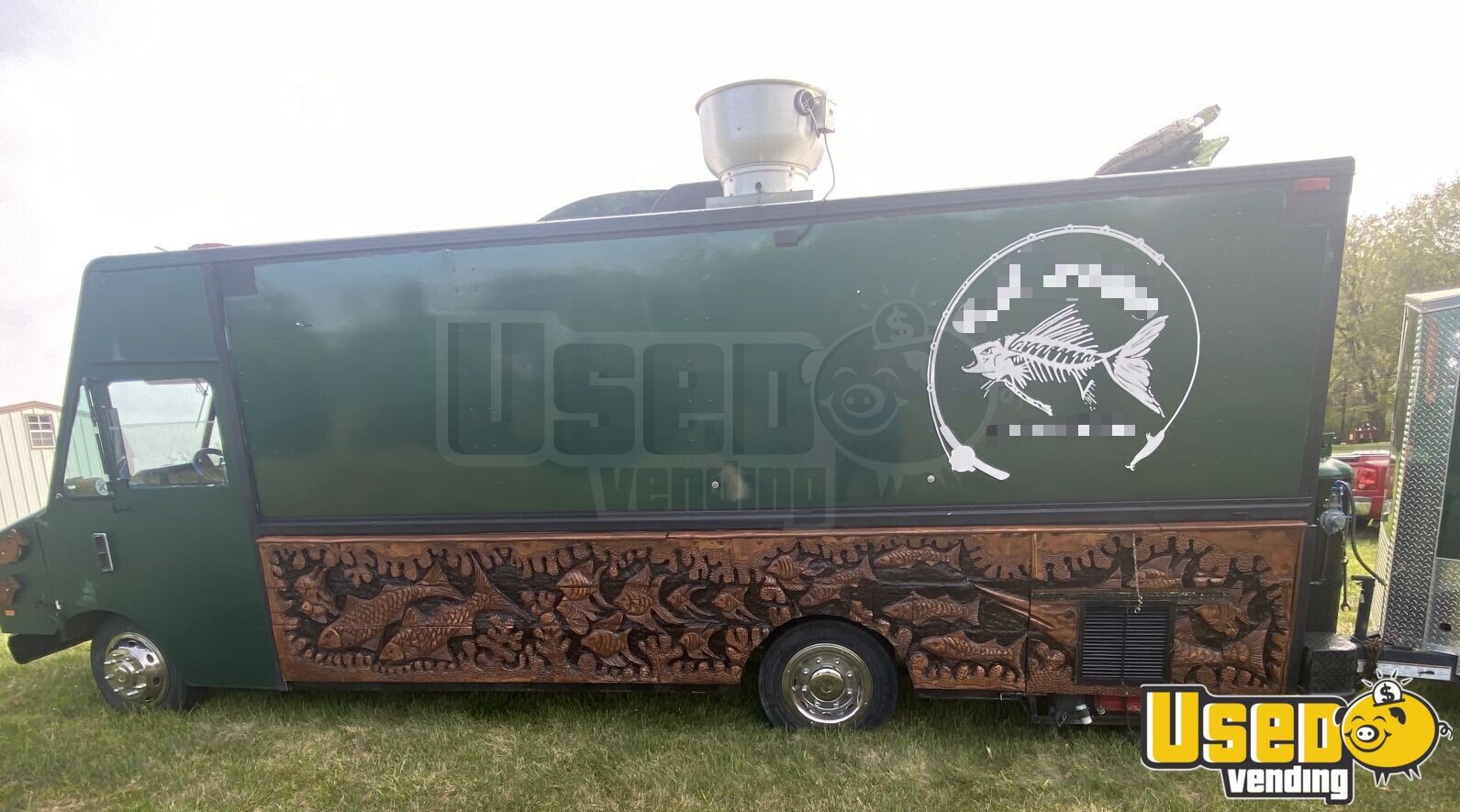 CUSTOM 25' Diesel Chevrolet Fully Loaded Kitchen Food Truck