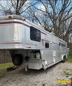 1995 Sundowner 1995 4 Horse Trailer With Living Quarters 4-horse Lq Trailer 2 Ohio for Sale