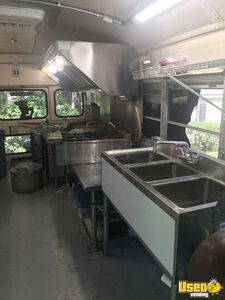 1995 Thomas School Bus Kitchen Food Truck All-purpose Food Truck Refrigerator Florida Diesel Engine for Sale