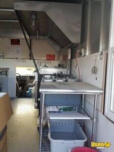 1995 Van Classic Kitchen Food Truck All-purpose Food Truck Diamond Plated Aluminum Flooring New Mexico Gas Engine for Sale