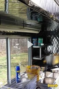 1995 Vandura Kitchen Food Truck All-purpose Food Truck Diamond Plated Aluminum Flooring New Jersey Gas Engine for Sale