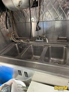 1995 Vandura Kitchen Food Truck All-purpose Food Truck Fresh Water Tank New Jersey Gas Engine for Sale