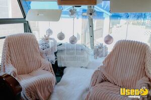 1995 Wcg34wq Mobile Hair & Nail Salon Truck Air Conditioning Nebraska Gas Engine for Sale