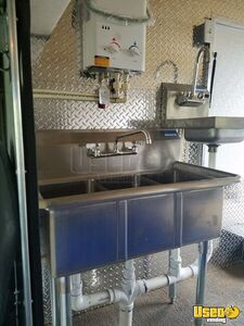 1996 E-350 Kitchen Food Truck All-purpose Food Truck Deep Freezer Maryland Gas Engine for Sale