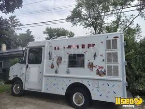Turn Key  Ford E350 Soft Serve Ice Cream Truck  Mobile Vending Unit for Sale in Illinois!