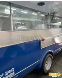 1996 Eldor Kitchen Food Truck All-purpose Food Truck Fryer Massachusetts Gas Engine for Sale