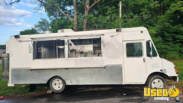 1996 Food Truck All-purpose Food Truck Tennessee Diesel Engine for Sale