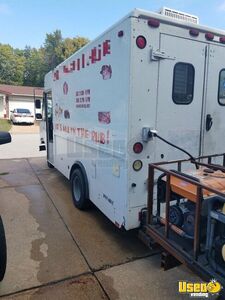 1996 Ford E350 Barbecue Food Truck Air Conditioning Missouri Gas Engine for Sale