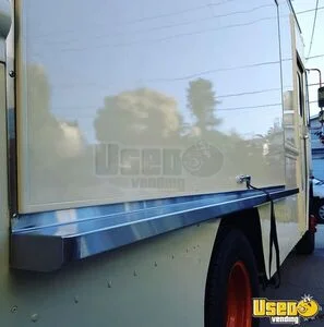 1996 Gmc P30 Coffee & Beverage Truck Additional 1 California for Sale