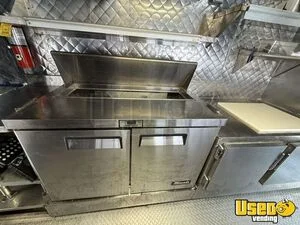 1996 Grumman Olsen Pizza Food Truck Diamond Plated Aluminum Flooring Pennsylvania Gas Engine for Sale