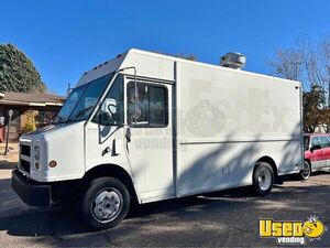 1996 Kitchen Food Truck All-purpose Food Truck Concession Window New Mexico for Sale
