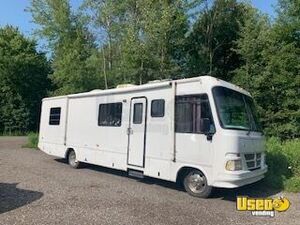 1996 Mobile Boutique Truck Mobile Boutique Michigan Gas Engine for Sale