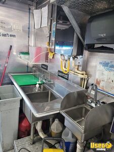 1996 P-30 All-purpose Food Truck Prep Station Cooler Georgia Diesel Engine for Sale