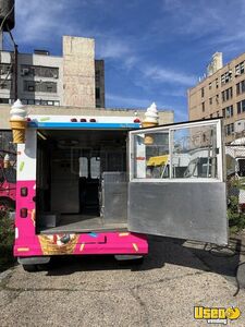 1996 P-30 Ice Cream Truck Ice Cream Truck Soft Serve Machine New York for Sale