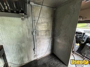 1996 P30 All-purpose Food Truck 39 Tennessee Diesel Engine for Sale