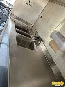1996 P30 All-purpose Food Truck Removable Trailer Hitch North Carolina Gas Engine for Sale