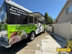 1996 P30 Coffee & Beverage Truck Concession Window Utah Gas Engine for Sale