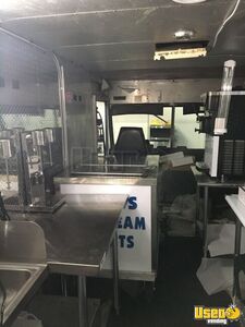 1996 P30 Ice Cream Truck Diamond Plated Aluminum Flooring Indiana for Sale