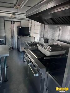 1996 P30 Kitchen Food Truck All-purpose Food Truck Awning Colorado Gas Engine for Sale