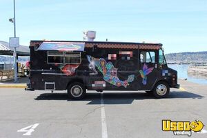 1996 P30 Step Van Kitchen Food Truck All-purpose Food Truck Washington Gas Engine for Sale