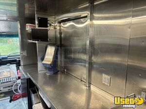 1996 P30 Utilimaster All-purpose Food Truck Insulated Walls British Columbia Gas Engine for Sale