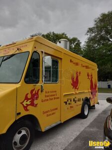 1996 P32 Step Van Kitchen Food Truck All-purpose Food Truck Stainless Steel Wall Covers Colorado Gas Engine for Sale