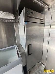 1996 P90 Ice Cream Truck Diamond Plated Aluminum Flooring California Gas Engine for Sale