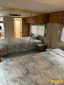 1996 Serengeti Motorhome Motorhome Transmission - Automatic Montana Diesel Engine for Sale