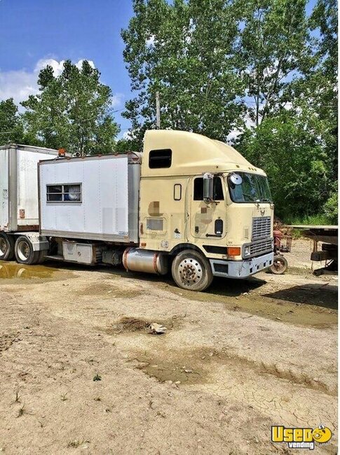 1997 9800 International Semi Truck Ohio for Sale