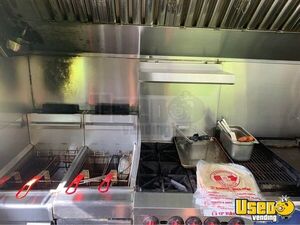 1997 All-purpose Food Truck Stainless Steel Wall Covers Delaware Diesel Engine for Sale
