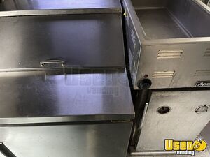 1997 Cg31503 All-purpose Food Truck Prep Station Cooler Ohio Diesel Engine for Sale