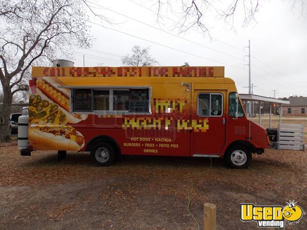 1997 Chevrolet P30 Food Truck Texas Gas Engine for Sale 1997 Chevrolet P30 Food Truck Texas Gas Engine for Sale