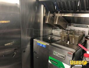 1997 Food Truck All-purpose Food Truck Air Conditioning Virginia Diesel Engine for Sale