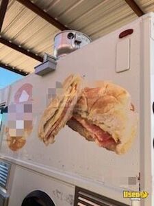 1997 Forward Control Chassis All-purpose Food Truck Insulated Walls Arizona Diesel Engine for Sale