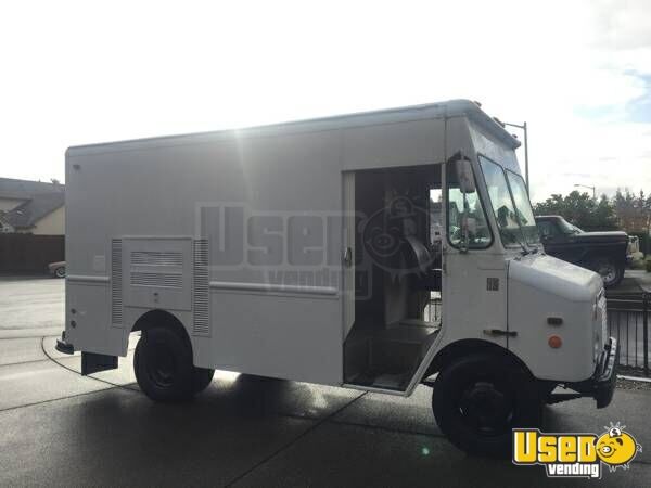 1997 Gmc Food Truck / Mobile Kitchen Washington Diesel Engine for Sale