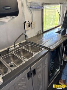 1997 Grumman All-purpose Food Truck Concession Window Pennsylvania Gas Engine for Sale