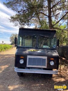 1997 Grumman Olson Step Van Kitchen Food Truck All-purpose Food Truck Stainless Steel Wall Covers California Diesel Engine for Sale