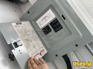 1997 Grumman Stepvan Mobile Boutique Transmission - Automatic Michigan Gas Engine for Sale
