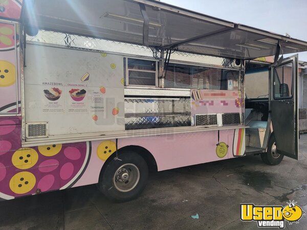1997 Ice Cream Truck Ice Cream Truck California Gas Engine for Sale