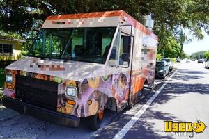1997 Kitchen Food Truck All-purpose Food Truck Air Conditioning Florida Gas Engine for Sale