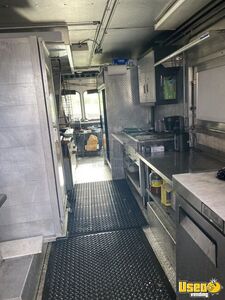 1997 Kitchen Food Truck All-purpose Food Truck Concession Window Florida Diesel Engine for Sale