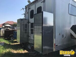 1997 Kitchen Food Truck All-purpose Food Truck Concession Window Texas for Sale