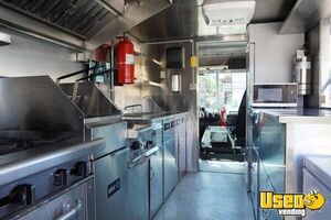 1997 Kitchen Food Truck All-purpose Food Truck Deep Freezer Florida Gas Engine for Sale
