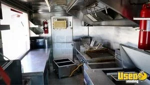 1997 Kitchen Food Truck All-purpose Food Truck Propane Tank Florida Diesel Engine for Sale