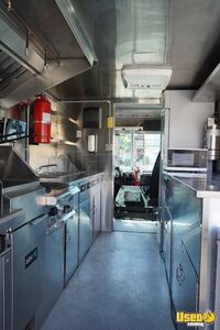 1997 Kitchen Food Truck All-purpose Food Truck Refrigerator Florida Gas Engine for Sale