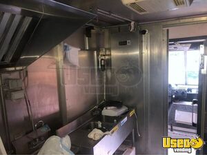 1997 Kitchen Food Truck All-purpose Food Truck Refrigerator New Jersey Gas Engine for Sale