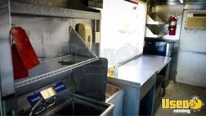 1997 Kitchen Food Truck All-purpose Food Truck Stovetop Florida Diesel Engine for Sale
