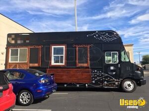 1997 M Line Kitchen Food Truck All-purpose Food Truck Nevada Diesel Engine for Sale