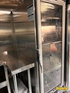 1997 Mt45 All-purpose Food Truck Cabinets California Diesel Engine for Sale